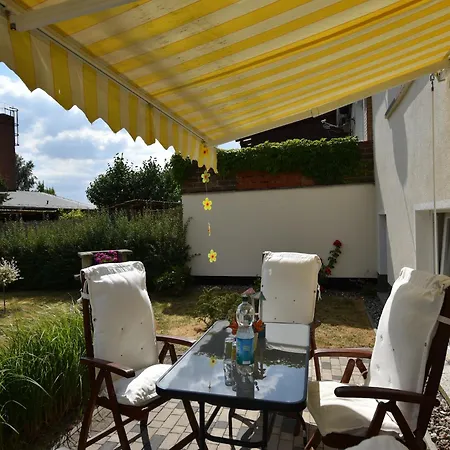Geraeumige An Der Ostsee Apartment